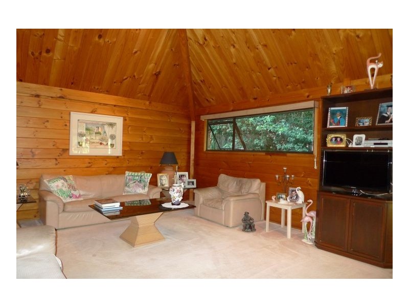 Mount Ommaney QLD 4074