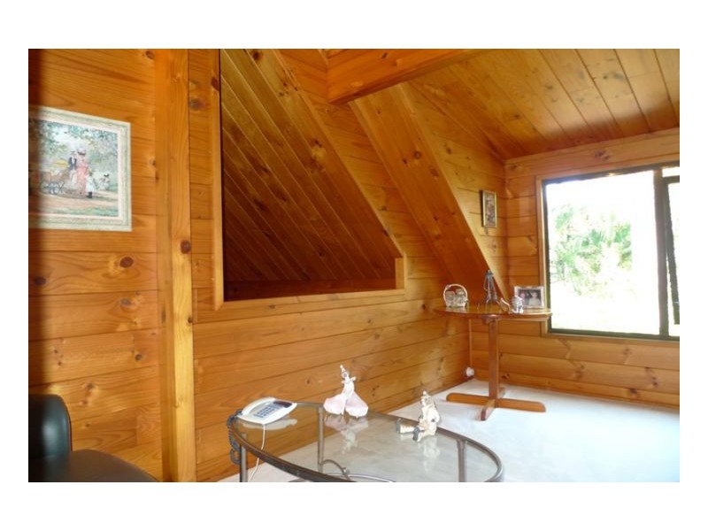 Mount Ommaney QLD 4074