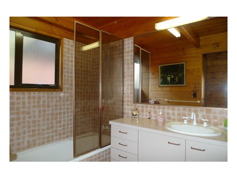 Mount Ommaney QLD 4074