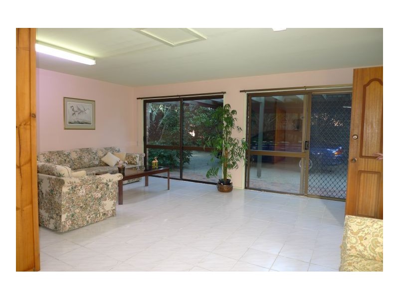 Mount Ommaney QLD 4074