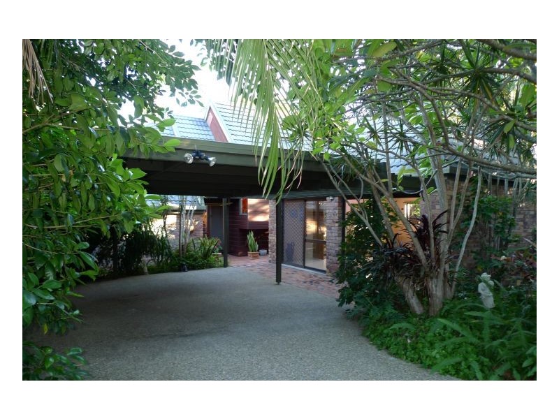 Mount Ommaney QLD 4074