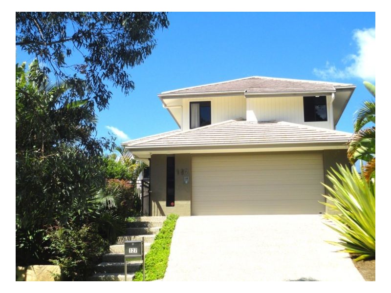 127 Edenbrooke Dv, Seventeen Mile Rocks QLD 4073