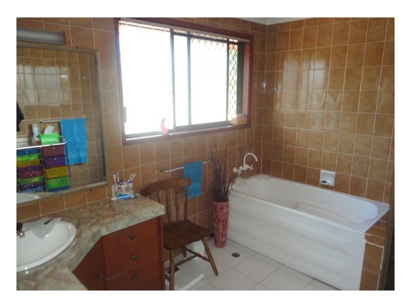 Jamboree Heights QLD 4074