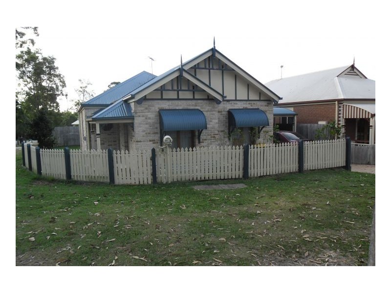 7 Tia Lane, Forest Lake QLD 4078