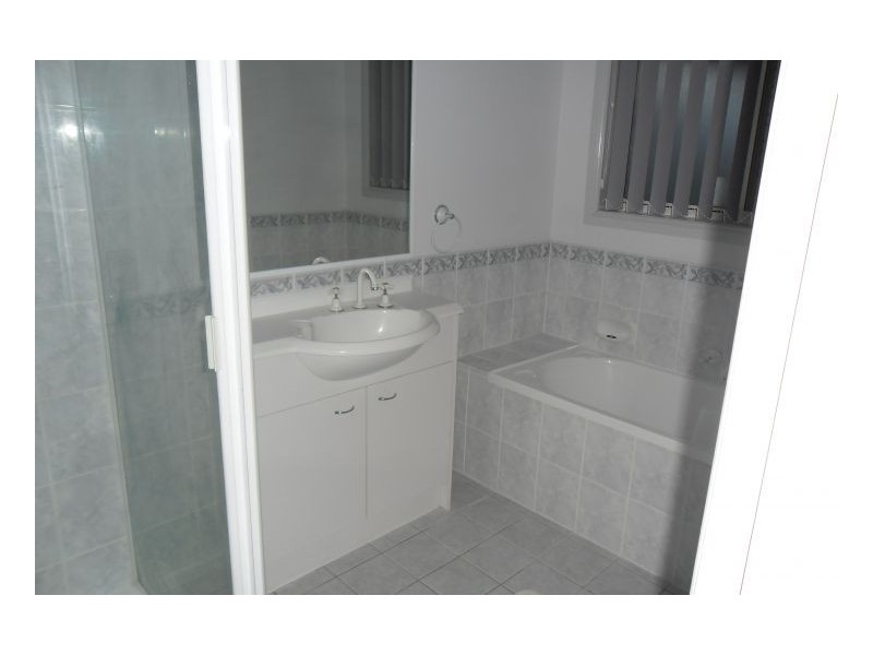 7 Tia Lane, Forest Lake QLD 4078