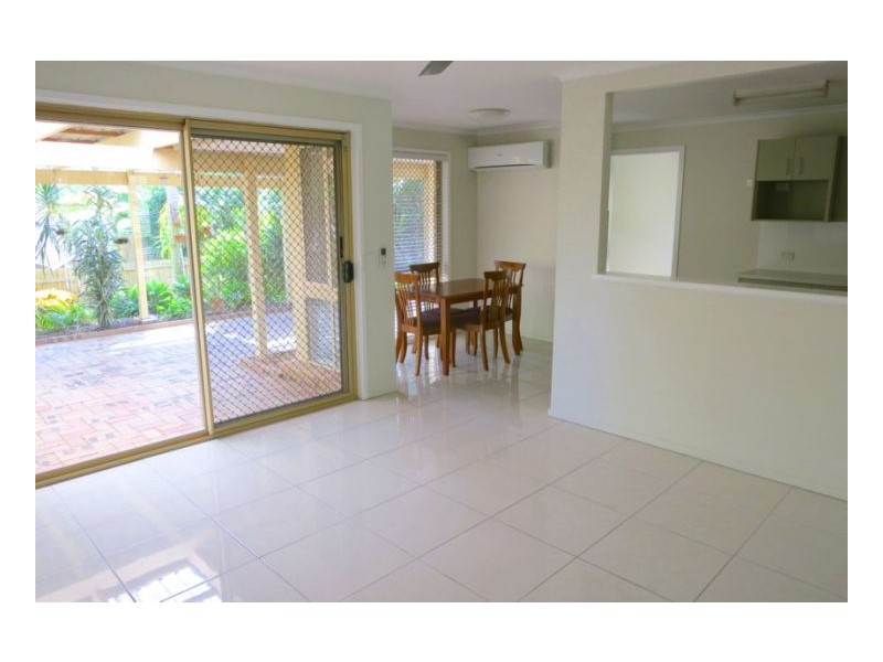 Sinnamon Park QLD 4073