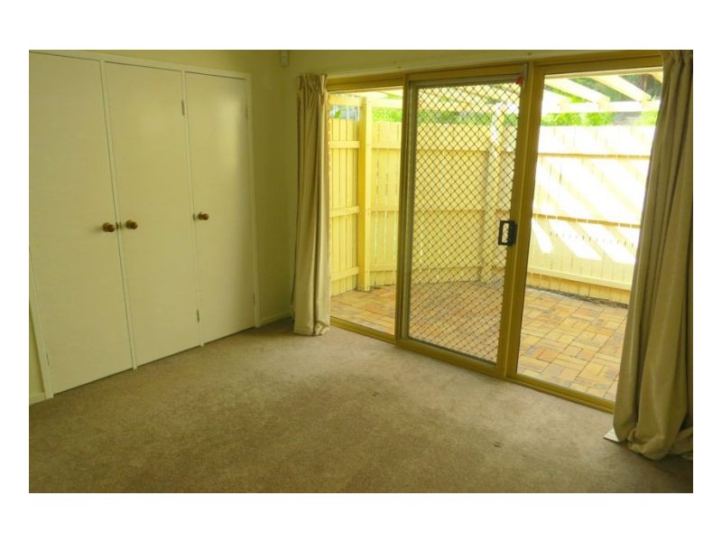 Sinnamon Park QLD 4073