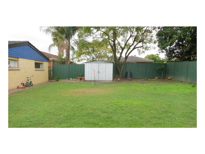 6 Patrol St, Jamboree Heights QLD 4074