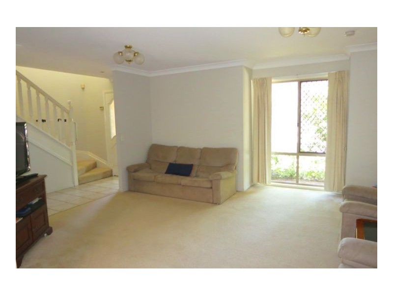 Mount Ommaney QLD 4074