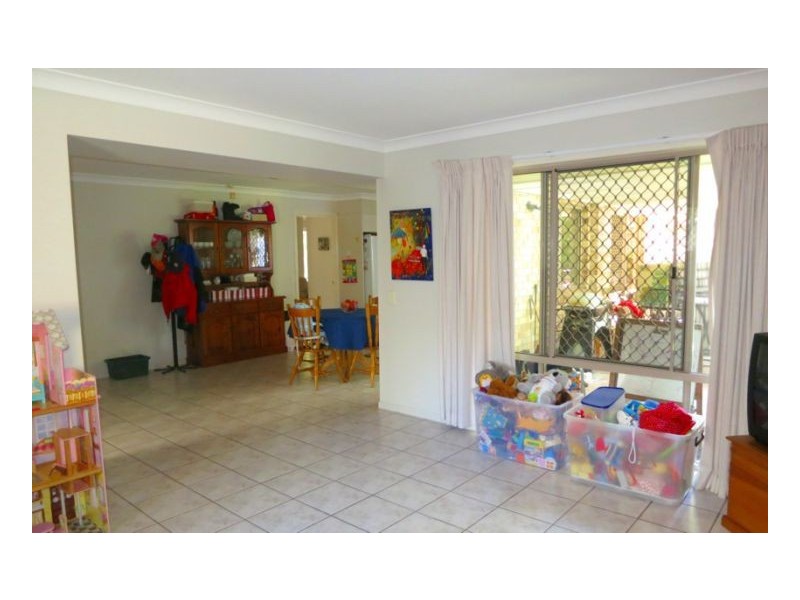 Mount Ommaney QLD 4074