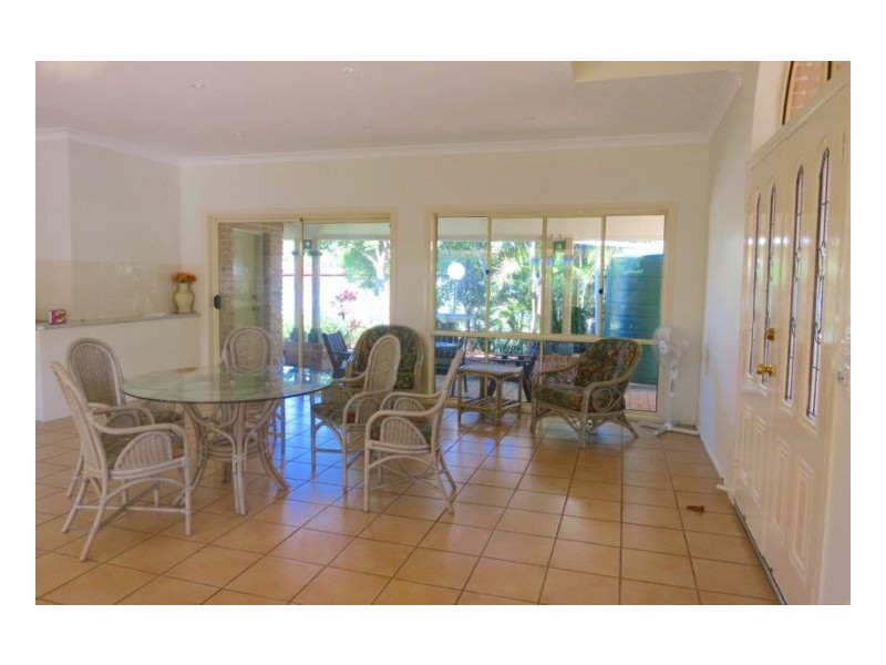 Mount Ommaney QLD 4074