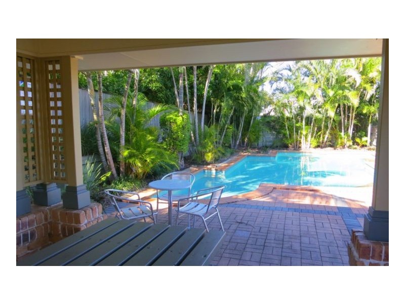 Mount Ommaney QLD 4074