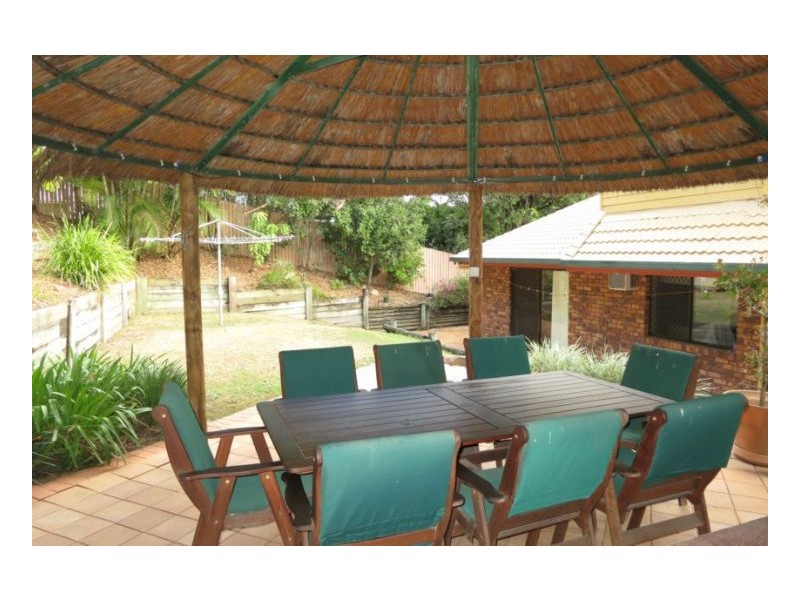 124 Arrabri Ave, Mount Ommaney QLD 4074