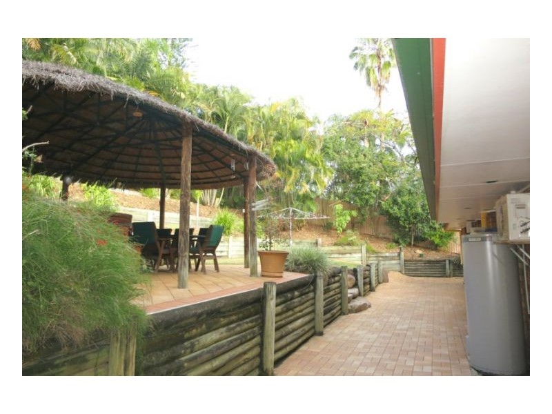 124 Arrabri Ave, Mount Ommaney QLD 4074