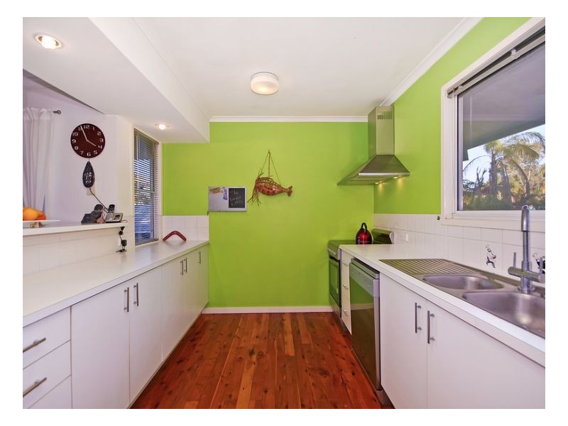 10 Ebril St, Jamboree Heights QLD 4074