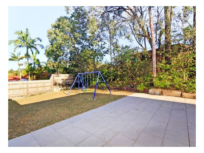 10 Ebril St, Jamboree Heights QLD 4074