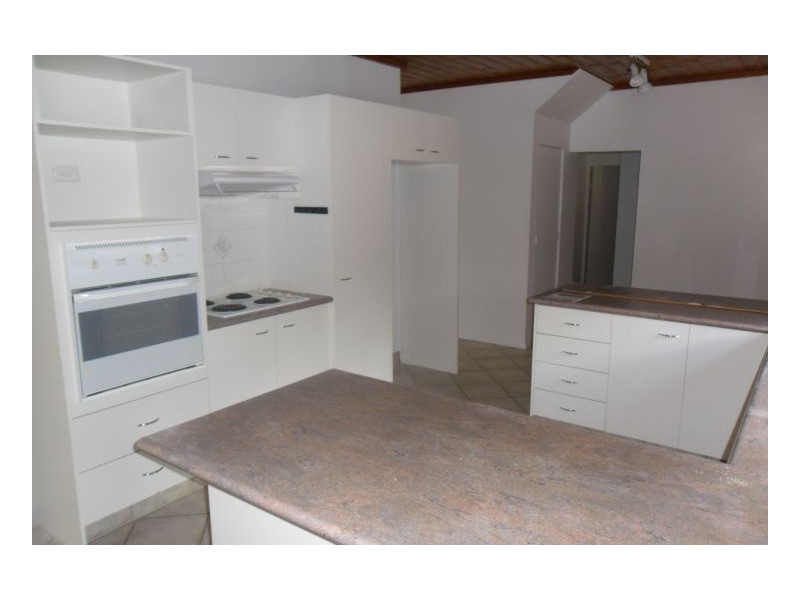 Jindalee QLD 4074