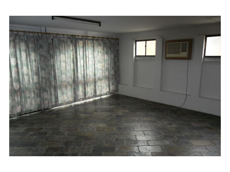Jindalee QLD 4074
