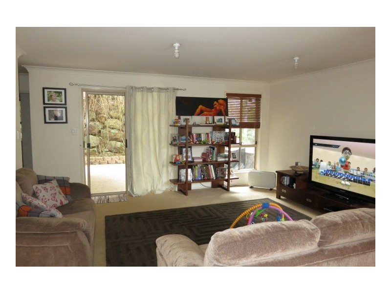 Seventeen Mile Rocks QLD 4073