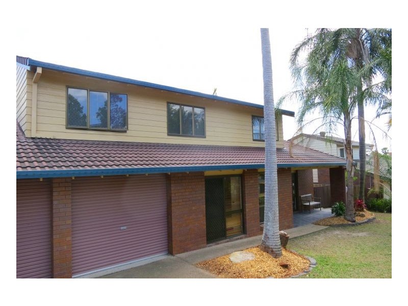 10 Barcoorah St, Westlake QLD 4074