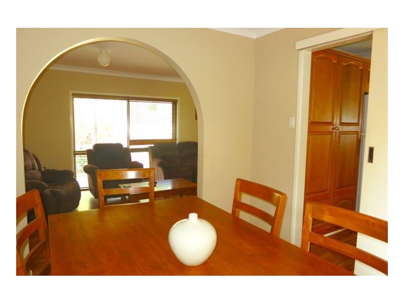 10 Barcoorah St, Westlake QLD 4074