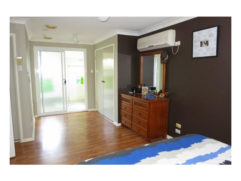 10 Barcoorah St, Westlake QLD 4074