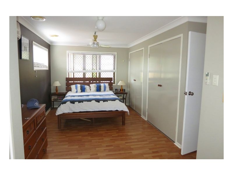 10 Barcoorah St, Westlake QLD 4074