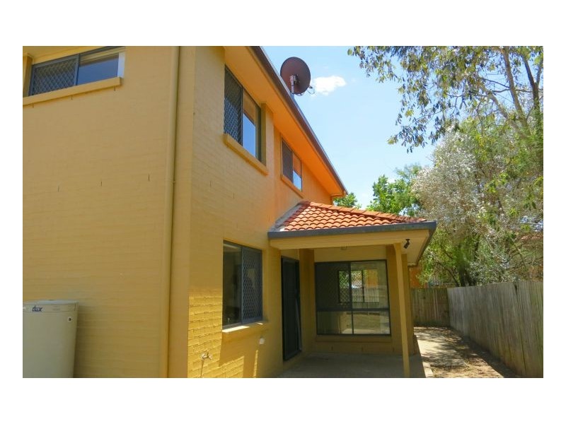 Seventeen Mile Rocks QLD 4073