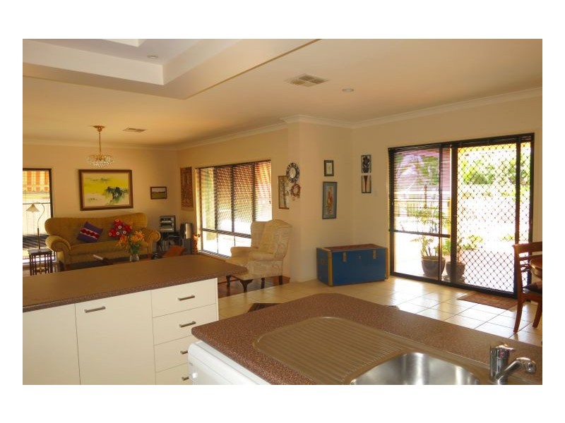 Sinnamon Park QLD 4073