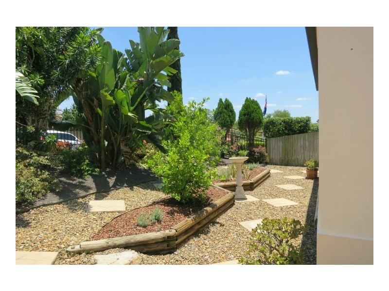 Sinnamon Park QLD 4073