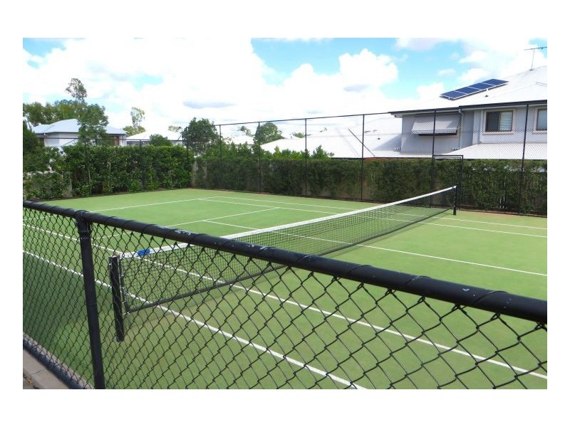 Mount Ommaney QLD 4074