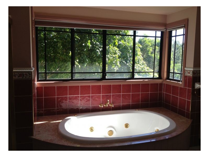 Kenmore Hills QLD 4069