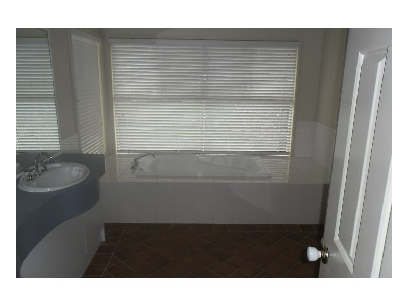 104 Kaboora Crescent, Westlake QLD 4074