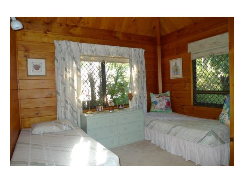 Mount Ommaney QLD 4074