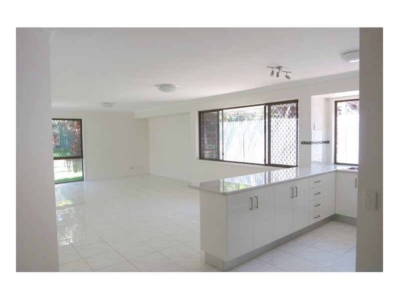 Sinnamon Park QLD 4073