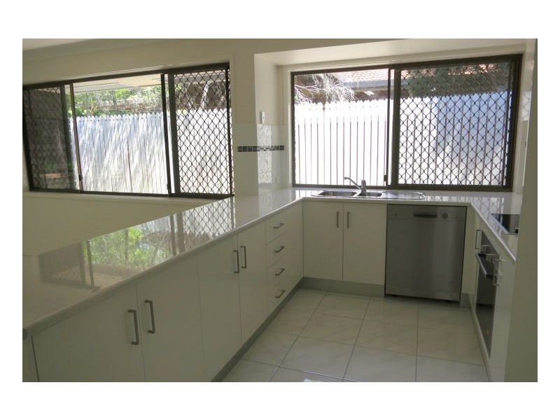 Sinnamon Park QLD 4073