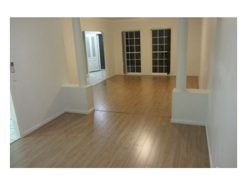 Mount Ommaney QLD 4074