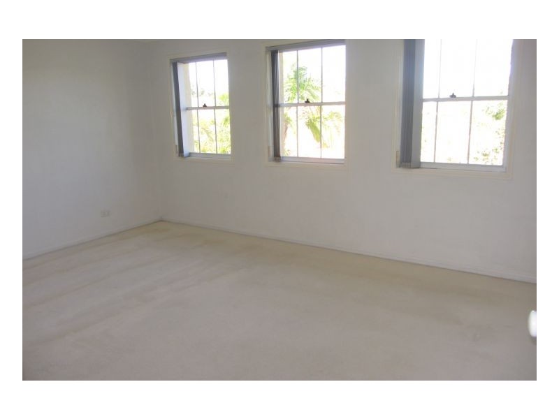 Mount Ommaney QLD 4074