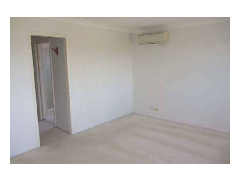 Mount Ommaney QLD 4074