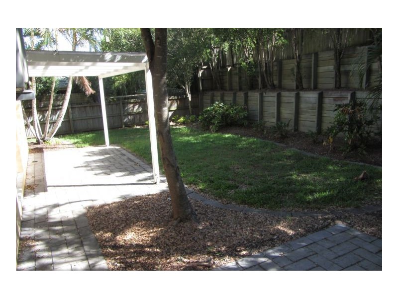 Mount Ommaney QLD 4074