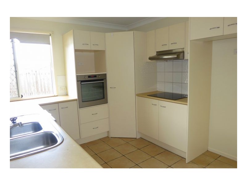 38 Malia St, Sinnamon Park QLD 4073