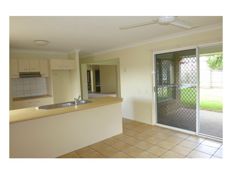 38 Malia St, Sinnamon Park QLD 4073