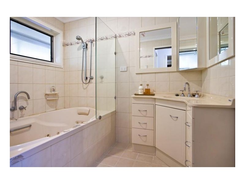Jamboree Heights QLD 4074