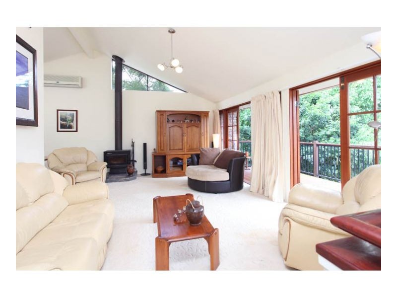 33 Marmindie St, Chapel Hill QLD 4069