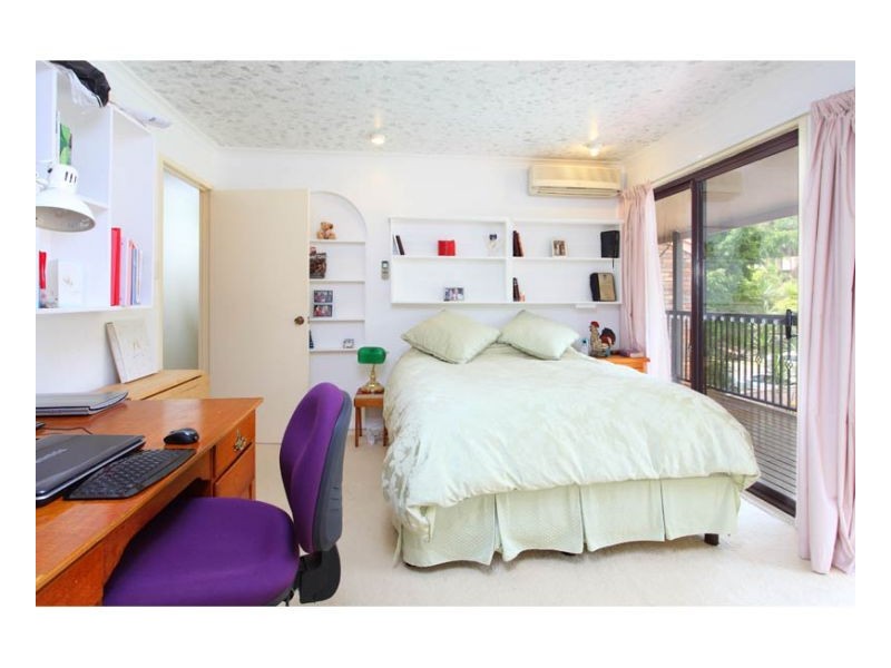 33 Marmindie St, Chapel Hill QLD 4069