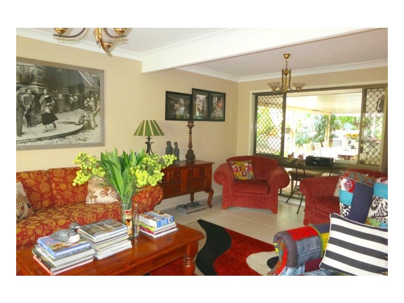 Jindalee QLD 4074