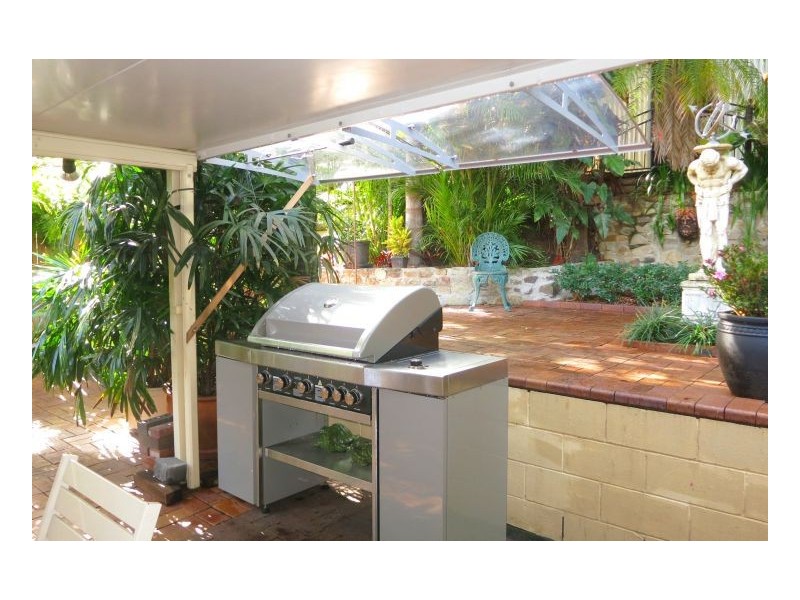 Jindalee QLD 4074