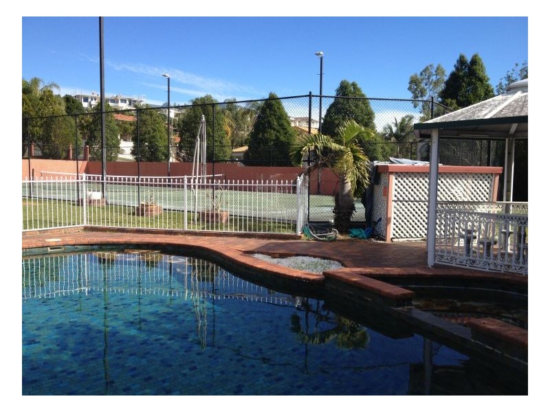 Mount Ommaney QLD 4074