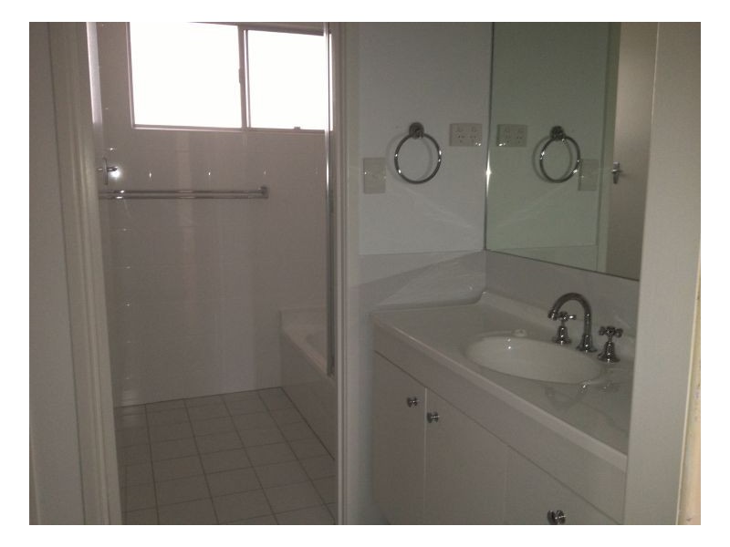 Jindalee QLD 4074