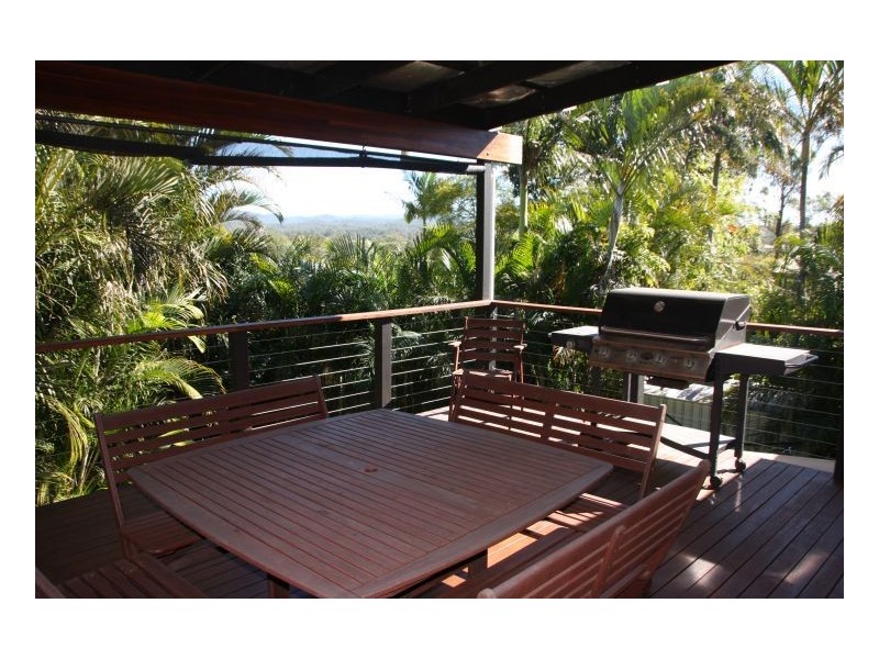 4 Spinnaker St, Jamboree Heights QLD 4074